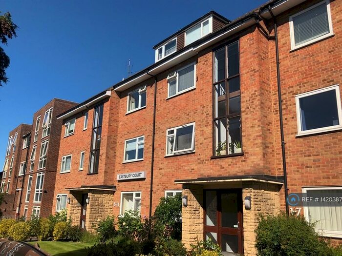 2 Bedroom Flat To Rent In Eastbury Court, New Barnet, Barnet, EN5