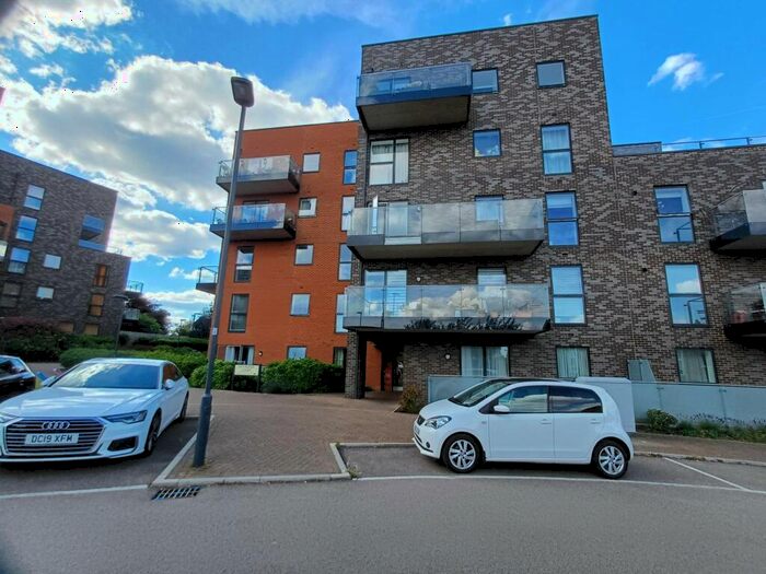 3 Bedroom Apartment To Rent In Vanacker Court, Erith, DA8