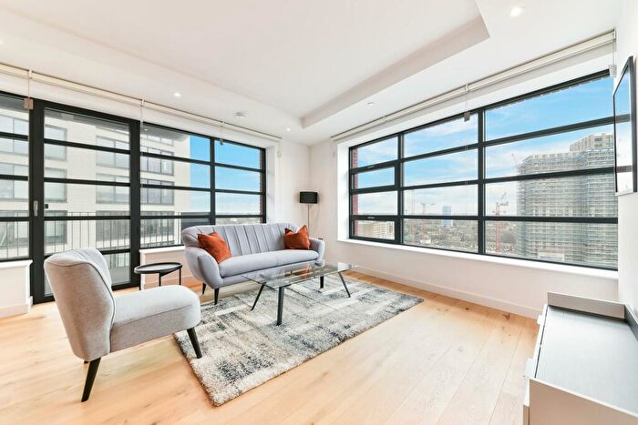 2 Bedroom Apartment To Rent In Defoe House, London City Island, London, E14