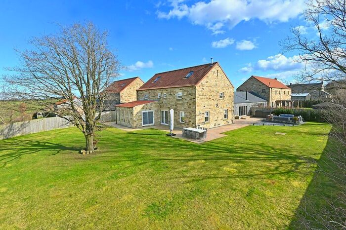 5 Bedroom Link Detached House For Sale In Drovers Fold, Bishop Thornton, Harrogate, HG3