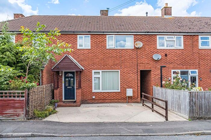 3 Bedroom Terraced House For Sale In Mickle Way, Forest Hill, OX33
