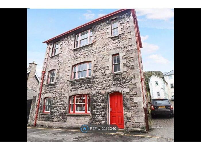 4 Bedroom Detached House To Rent In Chapel Street, Denbigh, LL16