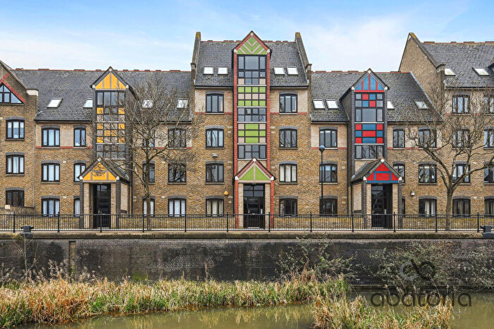 1 Bedroom Apartment For Sale In Discovery Walk, London, E1W