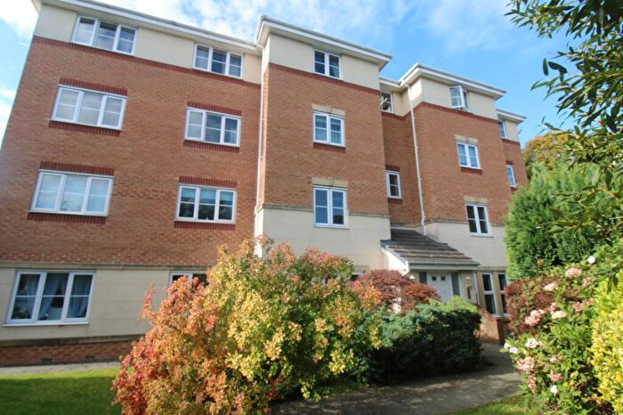 2 Bedroom Apartment For Sale In Firbank Close, Ashton-Under-Lyne, OL7