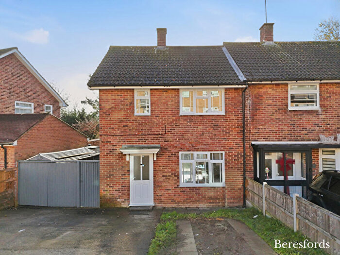 2 Bedroom End Of Terrace House For Sale In Boleyn Gardens, Brentwood, CM13