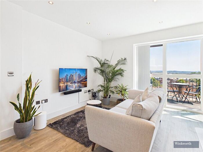 1 Bedroom Apartment For Sale In Lyon Road, Harrow, HA1