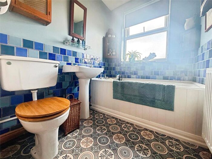 2 Bedroom End Of Terrace House For Sale In Lorraine Road, Aylestone, Leicester, LE2