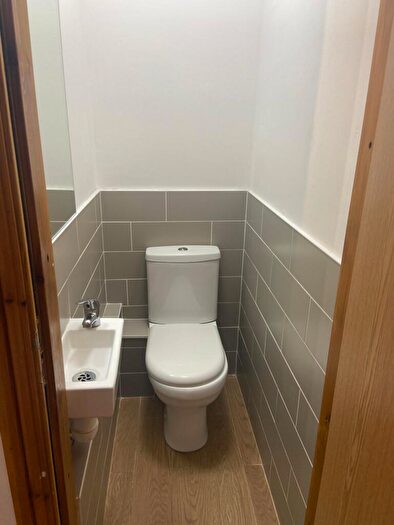5 Bedroom Flat To Rent In Victor Court, Arthur Street, Nottingham, NG7
