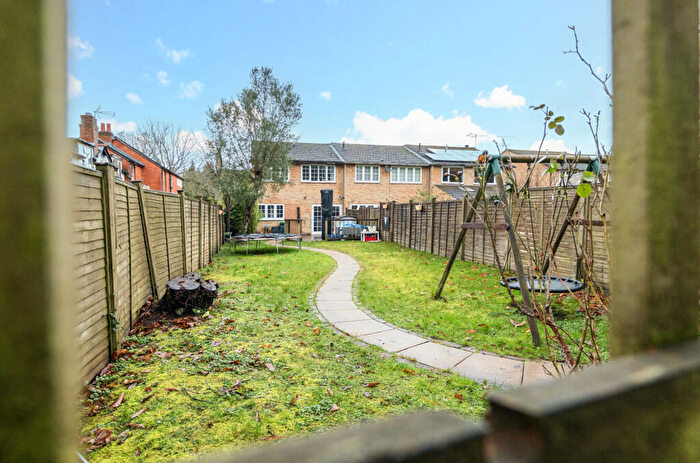 4 Bedroom End Of Terrace House For Sale In Church Road, Chavey Down, Ascot, Berkshire, SL5