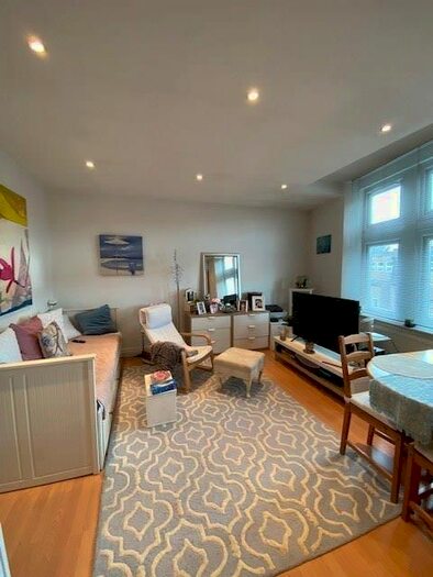 1 Bedroom Flat To Rent In Broadway, London, W7