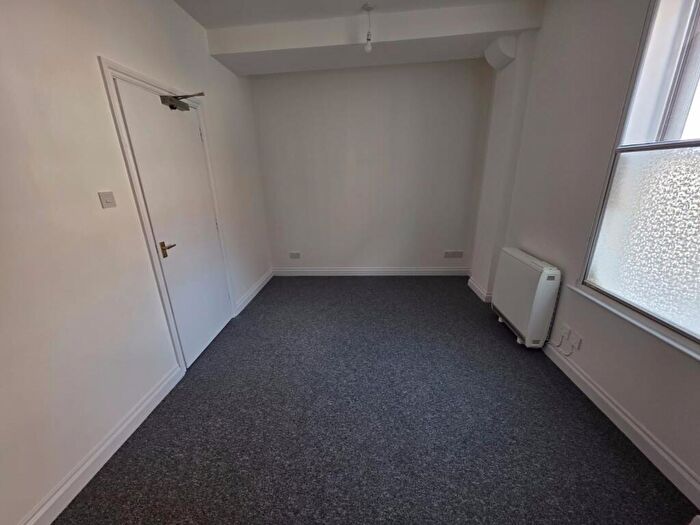 1 Bedroom Flat To Rent In Yeovil, BA20