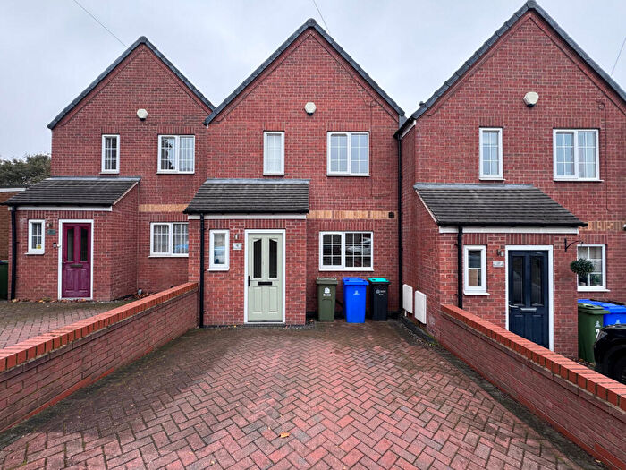 3 Bedroom Terraced House To Rent In Montague Street, NG18