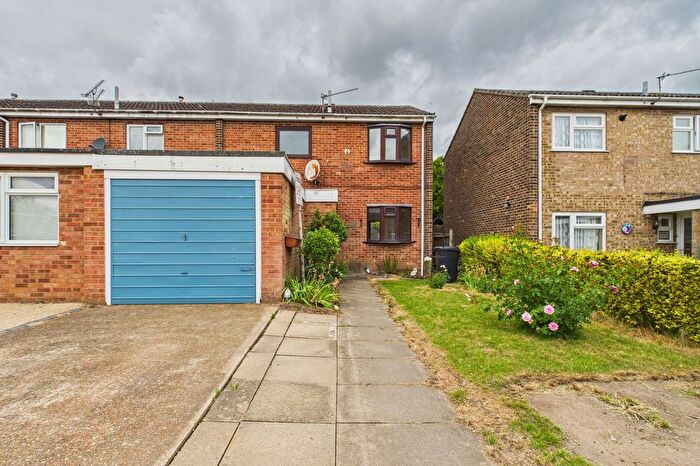3 Bedroom Semi-Detached House To Rent In Fairfields, Thetford, IP24