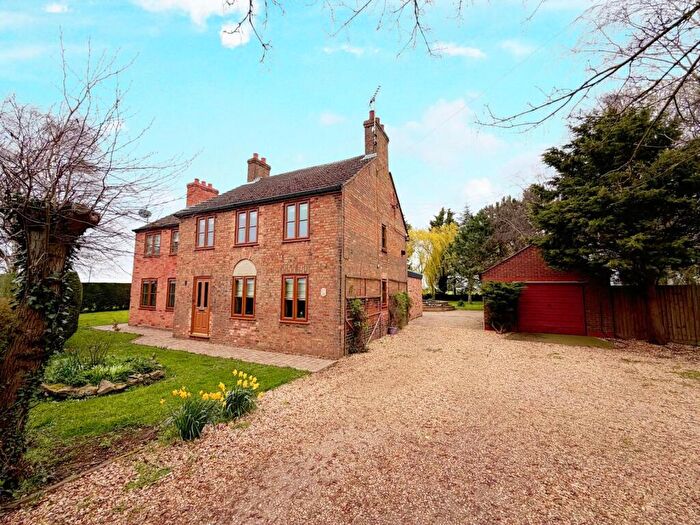 4 Bedroom Detached House For Sale In Conquest Drove, Farcet, Peterborough, PE7