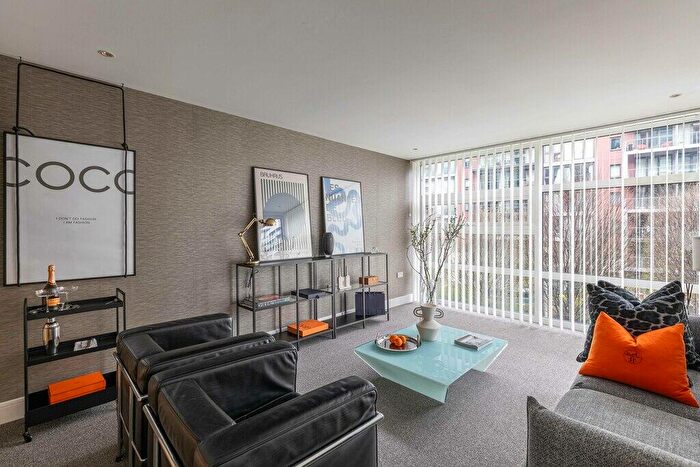 1 Bedroom Flat To Rent In Chelsea Bridge Wharf, Battersea, SW8