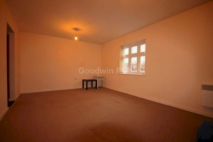 2 Bedroom Flat To Rent In Brattice Drive, Pendlebury, M27