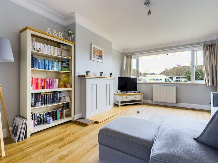 1 Bedroom Flat To Rent In Hawkins Road, Shoreham By Sea, West Sussex, BN43