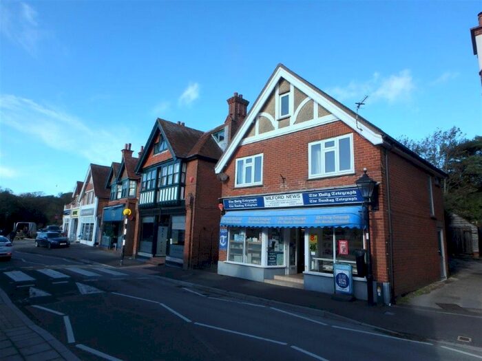 2 Bedroom Flat To Rent In High Street, Milford On Sea, Lymington SO41