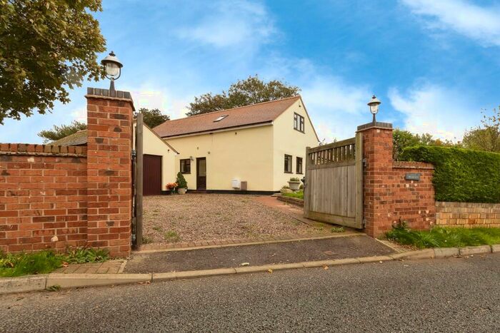 4 Bedroom Detached House For Sale In Hardigate Road, Cropwell Butler, Nottingham, Nottinghamshire, NG12