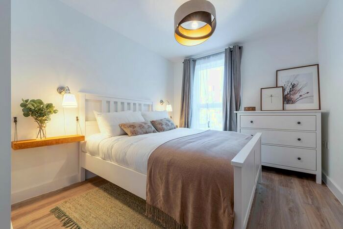 2 Bedroom Flat To Rent In Rooksmoor Mills, Bath Road, Woodchester, Stroud, GL5