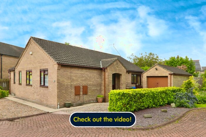 3 Bedroom Bungalow For Sale In Southcote Close, South Cave, Brough, HU15