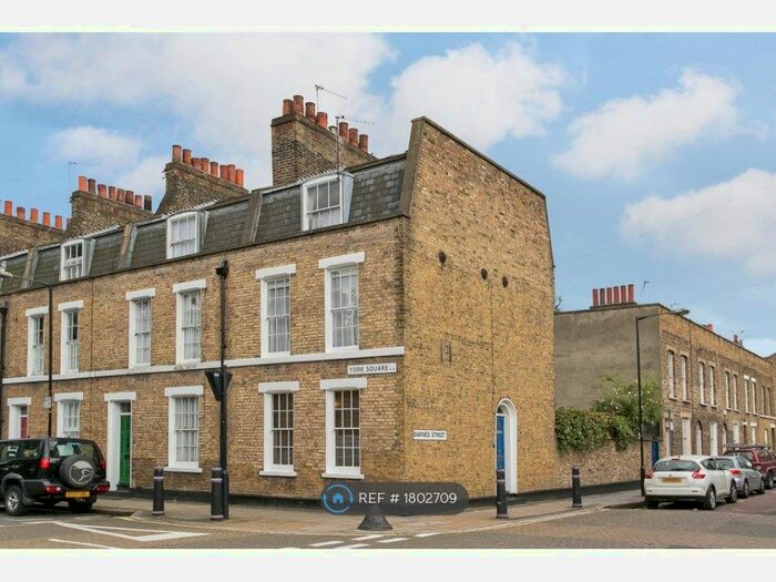 4 Bedroom End Of Terrace House To Rent In York Square, London, E14