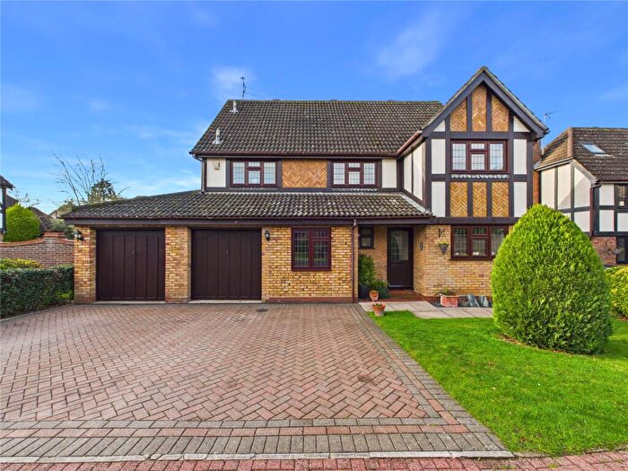 5 Bedroom Detached House For Sale In Yew Tree Close, Hatfield Peverel, Chelmsford, Essex, CM3