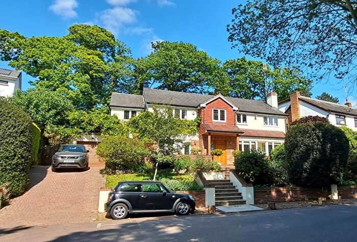 5 Bedroom Detached House For Sale In Woodlands Road, Bickley, Kent, BR1