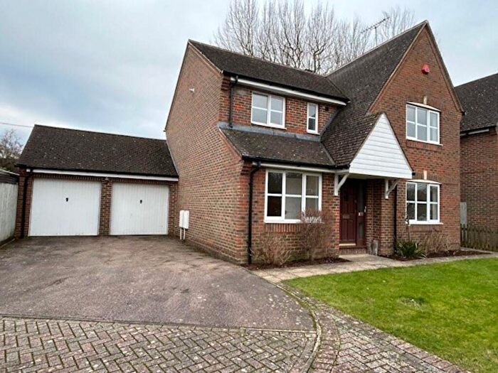 4 Bedroom Detached House To Rent In Dunlop Close, Sayers Common, BN6