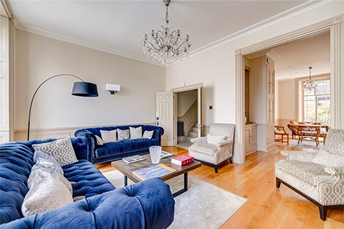 5 Bedroom Terraced House For Sale In Cadogan Place, Belgravia, London, SW1X