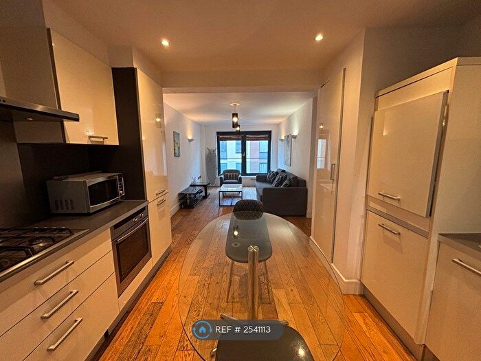 2 Bedroom Flat To Rent In Drummond Street, London, NW1