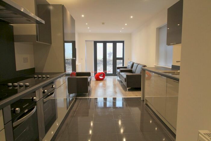 7 Bedroom Property To Rent In Monthermer Road, Roath, Cardiff, CF24