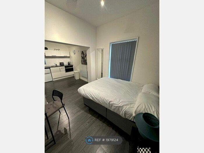 Studio To Rent In Ormskirk Road, Wigan, WN5