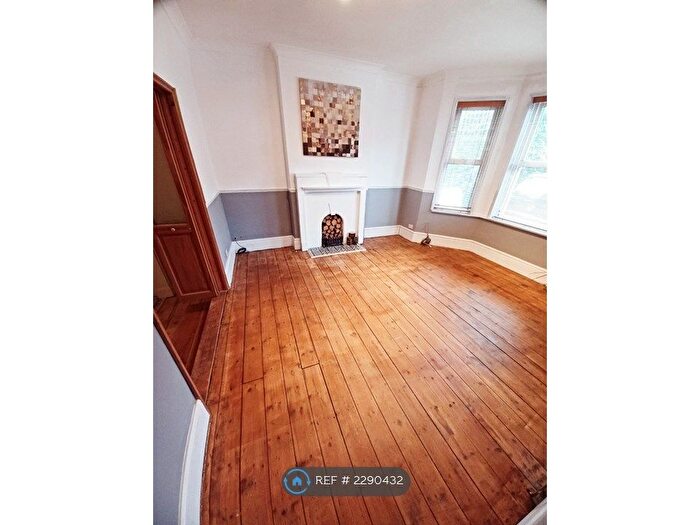 3 Bedroom End Of Terrace House To Rent In Main Road, Sutton At Hone, Dartford, DA4