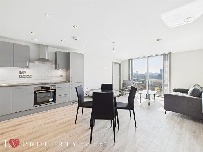 2 Bedroom Flat To Rent In Jq Rise, Goodman Street, Birmingham, B1