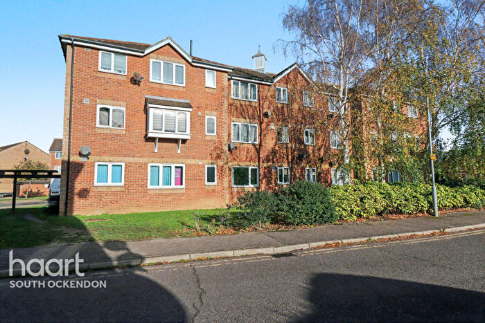 1 Bedroom Flat For Sale In Danbury Crescent, South Ockendon, RM15