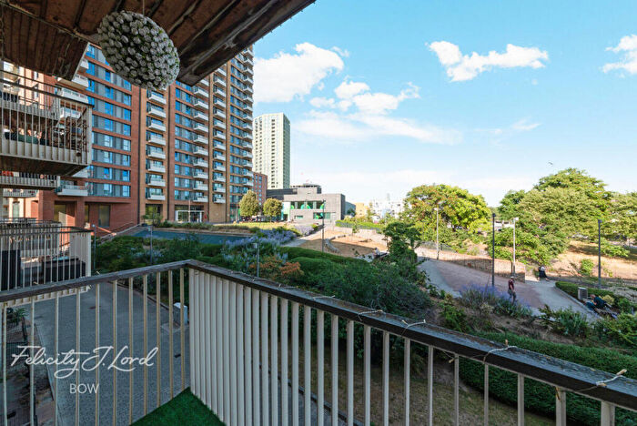 1 Bedroom Apartment For Sale In Oxley Square, London, E3