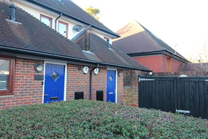 3 Bedroom Semi Detached House To Rent In Lake Corner, New Milton, Hampshire, BH25