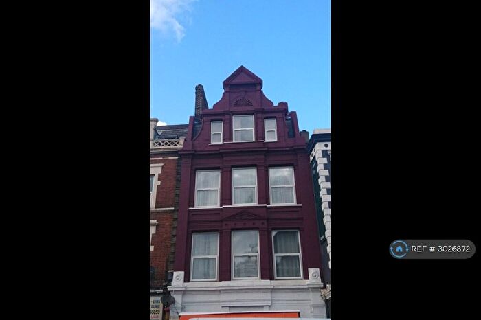 Studio To Rent In Newcross Road, London, SE14