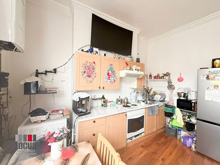 1 Bedroom Flat To Rent In Mare Street, Hackney, E8