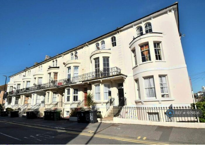 1 Bedroom Flat To Rent In Cavendish Place, Eastbourne, BN21