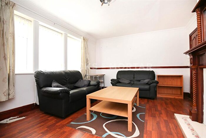 2 Bedroom Flat To Rent In Church Road, Gosforth, NE3