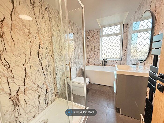 3 Bedroom Semi Detached House To Rent In Church Street, Littleborough, OL15