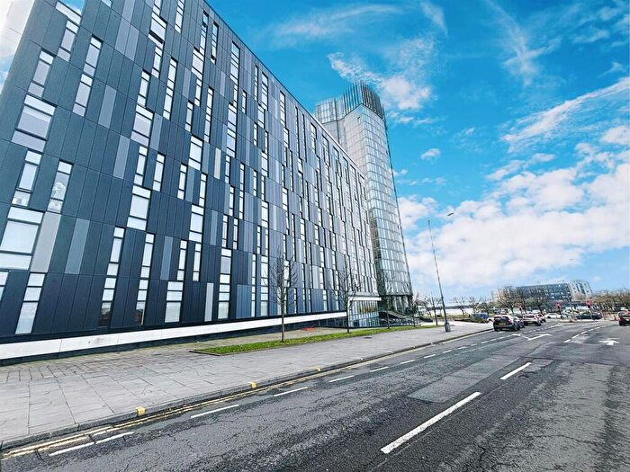 1 Bedroom Apartment For Sale In Plaza Boulevard, Liverpool, L8