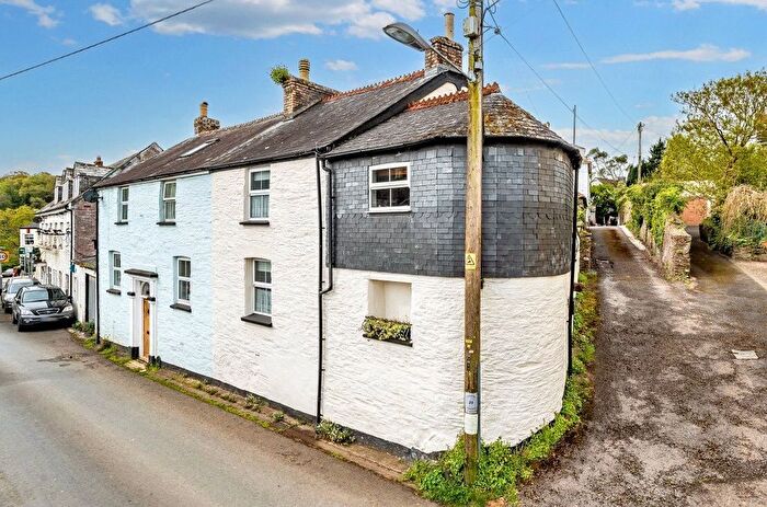 2 Bedroom End Of Terrace House For Sale In Church Road, Tideford, Saltash, Cornwall, PL12