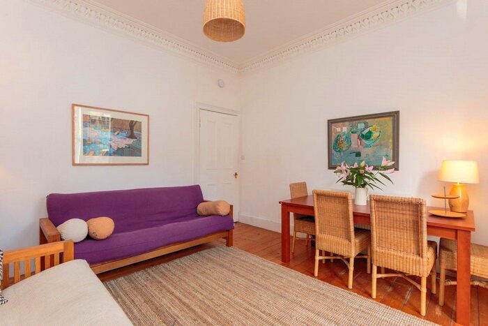 2 Bedroom Flat To Rent In Blackwood Crescent, Newington, Edinburgh, EH9