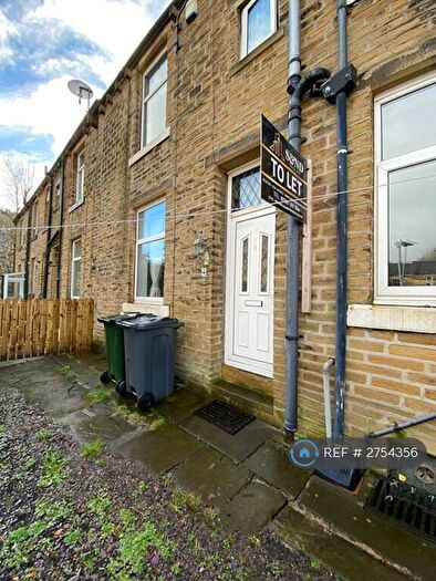 2 Bedroom Terraced House To Rent In Mary St, Keighley, BD22
