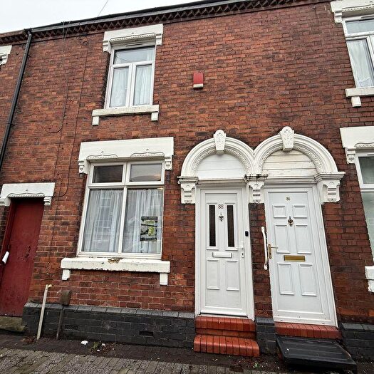 3 Bedroom Terraced House For Sale In Thornton Road, Stoke-On-Trent, ST4