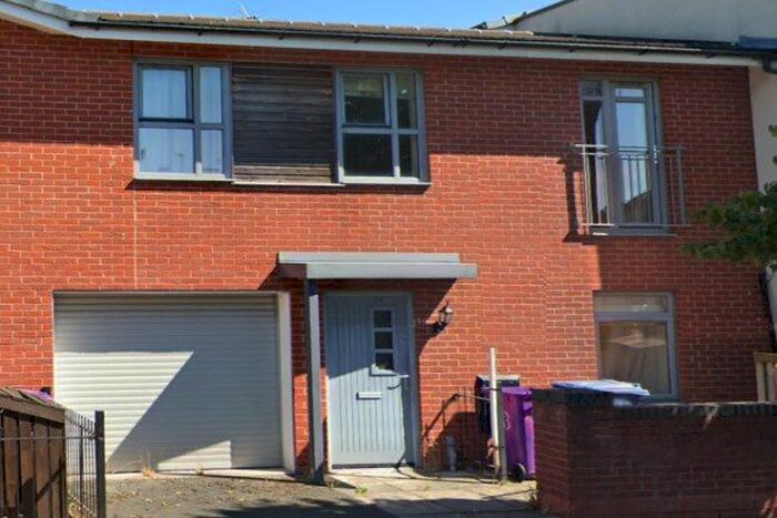 4 Bedroom Property To Rent In Holdsworth Drive, Liverpool, L7