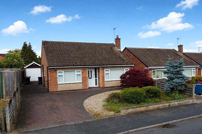 2 Bedroom Detached Bungalow For Sale In Walton Drive, Keyworth, Nottingham, NG12